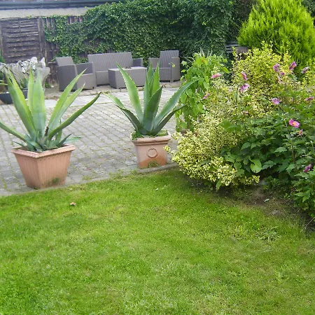 Am Schlosspark 普特布斯